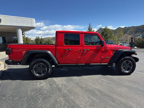 Certified 2020 Jeep Gladiator Rubicon AWD/4WD image 8
