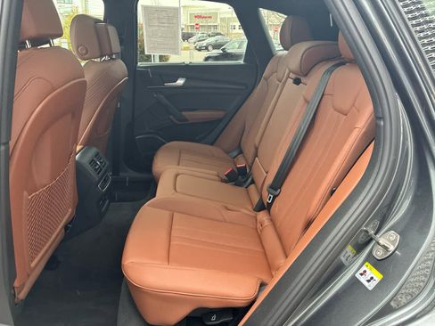 Used 2024 Audi Q5 e Premium Plus image 14