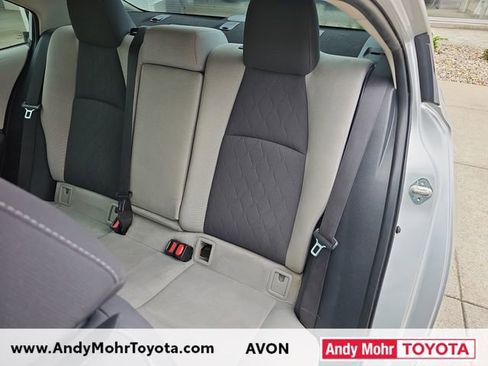 Used 2020 Toyota Corolla LE FWD image 23