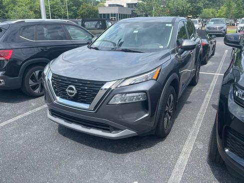 Used 2022 Nissan Rogue SV FWD image 1