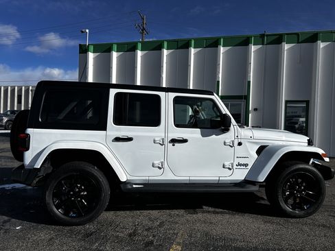 Used 2023 Jeep Wrangler Sahara w/ Cold Weather Group image 6