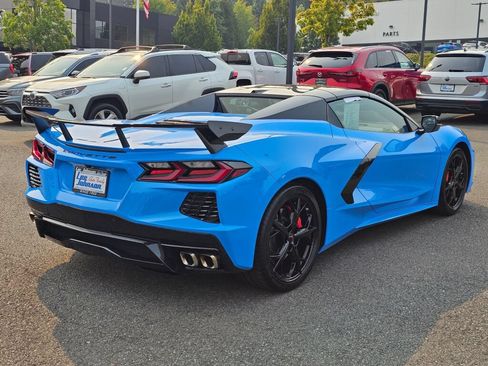 Used 2021 Chevrolet Corvette Stingray Premium Conv w/ Z51 Performance Package RWD image 5