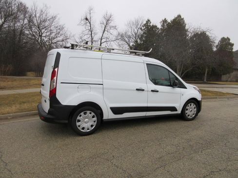 Used 2022 Ford Transit Connect XL image 8