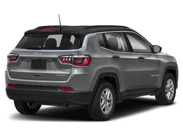 Used 2021 Jeep Compass Latitude FWD image 2