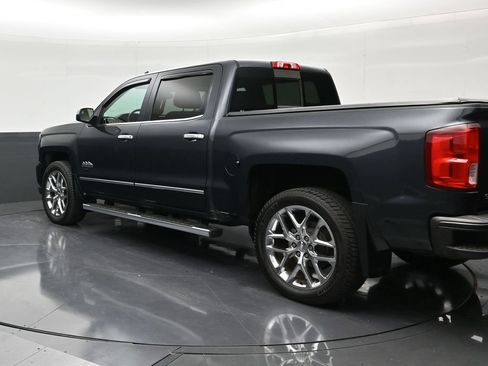 Used 2018 Chevrolet Silverado 1500 High Country AWD/4WD image 3
