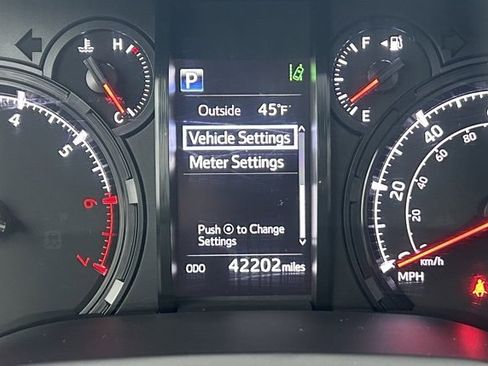 Certified 2022 Toyota 4Runner SR5 Premium w/ Moonroof Package image 19