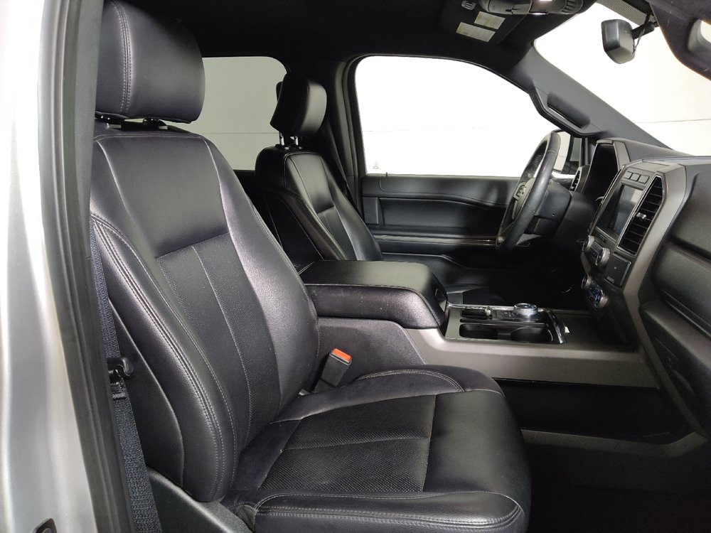 Used 2019 Ford Expedition XLT w/ Equipment Group 201A RWD image 21