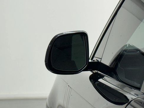 Used 2023 Land Rover Range Rover SE image 30