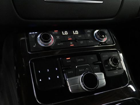 Used 2016 Audi A8 L 4.0T image 32