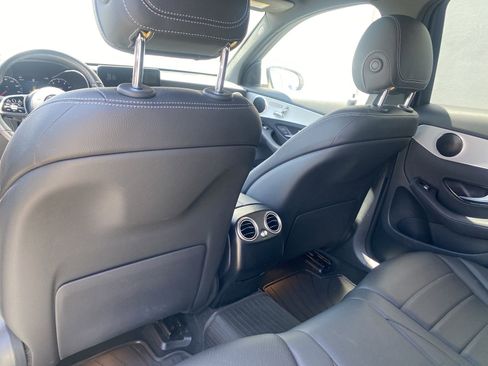 Used 2022 Mercedes-Benz GLC 300 image 11