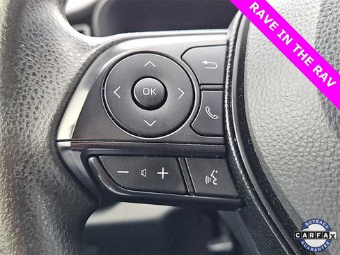 Used 2021 Toyota RAV4 LE image 11