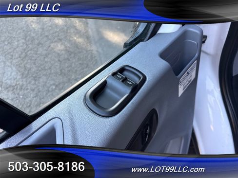 Used 2018 Ford Transit 150 XL image 34