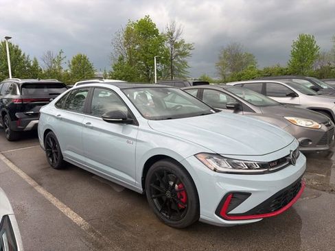 New 2026 Volkswagen Jetta GLI Autobahn FWD image 3