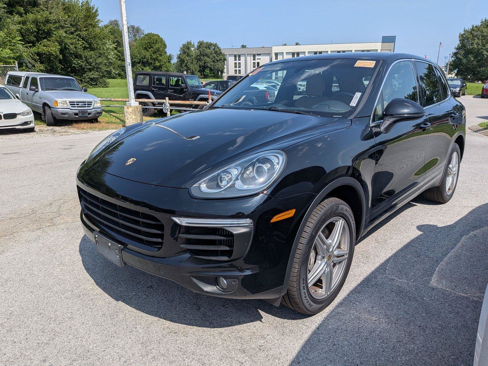 Used 2017 Porsche Cayenne S AWD/4WD image 41