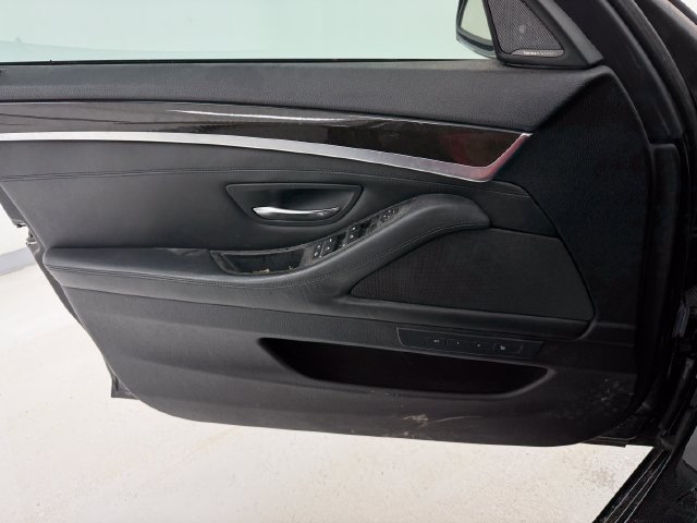 Used 2016 BMW 550i Sedan RWD image 15