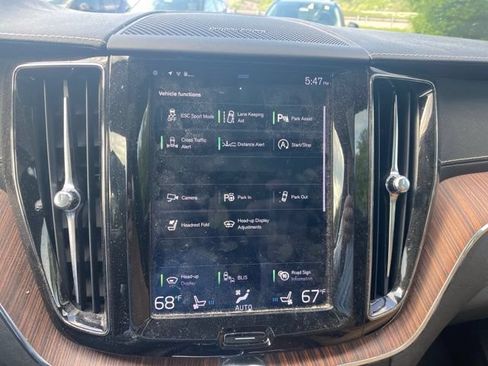 Used 2019 Volvo XC60 T6 Inscription w/ Protection Package Premier AWD/4WD image 16