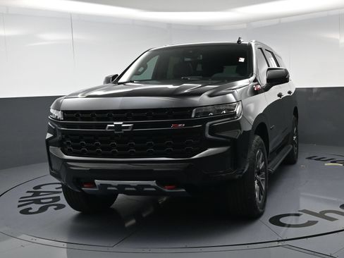 Used 2024 Chevrolet Tahoe Z71 w/ Luxury Package AWD/4WD image 11