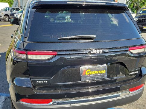 New 2025 Jeep Grand Cherokee Laredo X AWD/4WD image 19