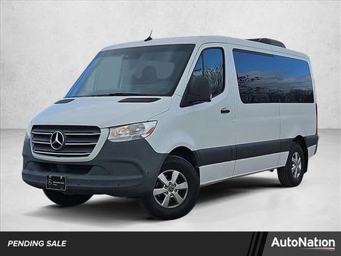 Used 2022 Mercedes-Benz Sprinter 2500 image 1