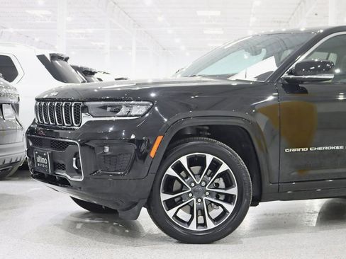 Used 2023 Jeep Grand Cherokee L Overland AWD/4WD image 2