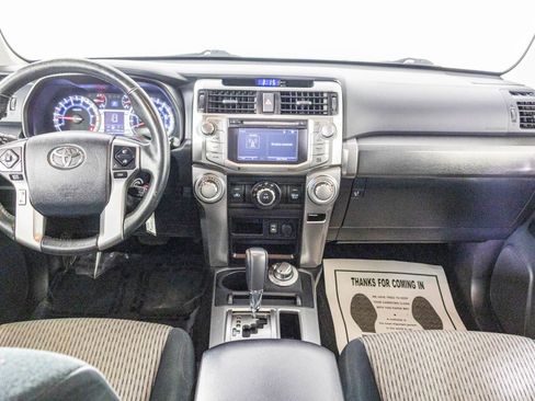 Used 2015 Toyota 4Runner SR5 image 19
