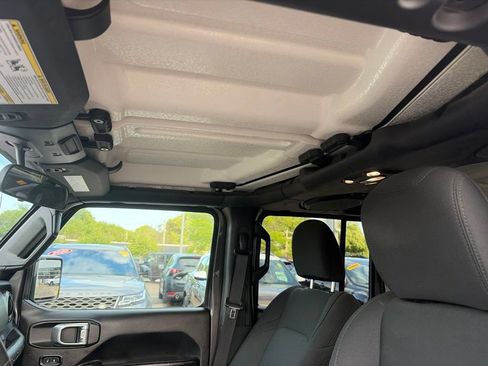 Used 2021 Jeep Wrangler Unlimited Sport AWD/4WD image 22