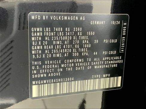 New 2025 Volkswagen ID. Buzz Pro S RWD image 9
