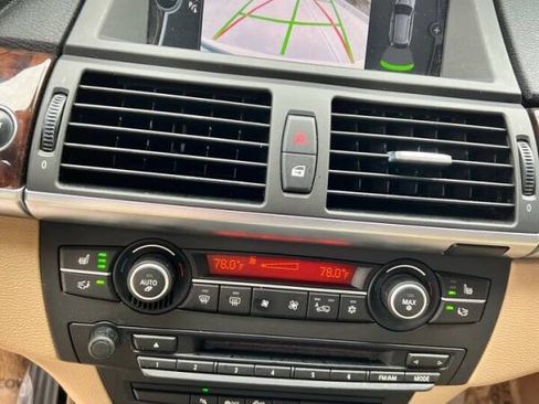 Used 2011 BMW X5 xDrive50i image 24