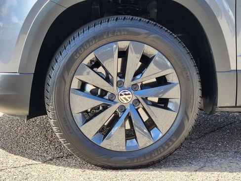Certified 2023 Volkswagen Taos S image 9