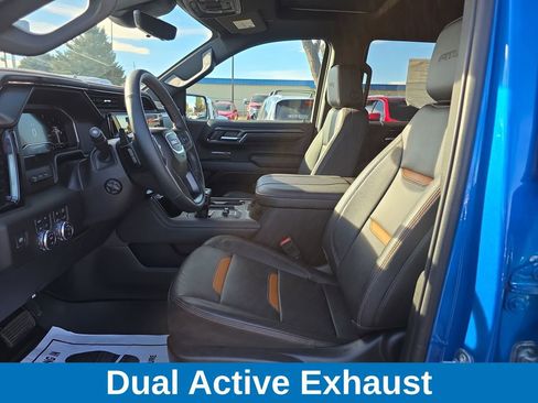 Used 2024 GMC Sierra 1500 AT4 w/ Technology Package image 10