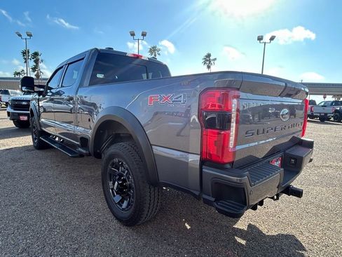 Used 2025 Ford F250 XL w/ STX Appearance Package image 4
