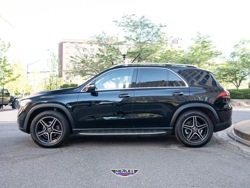 Used 2020 Mercedes-Benz GLE 350 4MATIC w/ 3rd Row Seat Package image 4