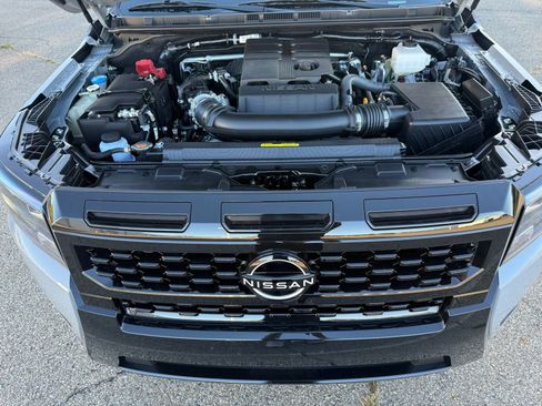New 2026 Nissan Frontier SV AWD/4WD image 32