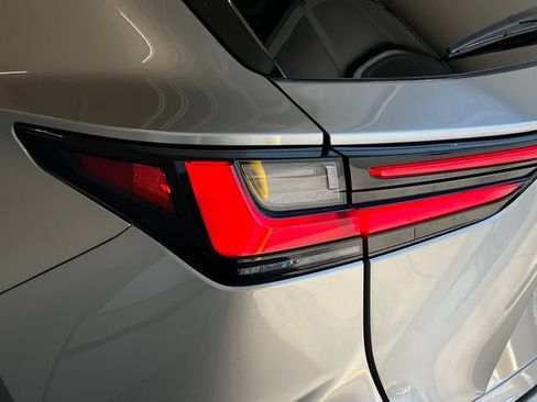 Certified 2025 Lexus NX 350 AWD w/ Accessory Package (2T) image 17