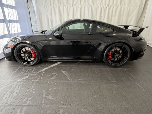 New 2026 Porsche 911 Carrera GTS image 2