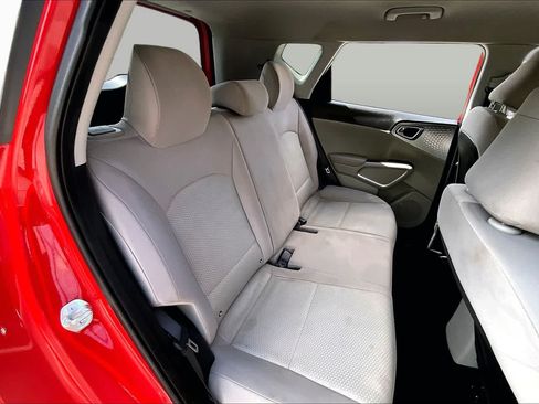 Used 2023 Kia Soul LX FWD image 20