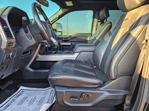 Used 2022 Ford F350 Platinum image 17