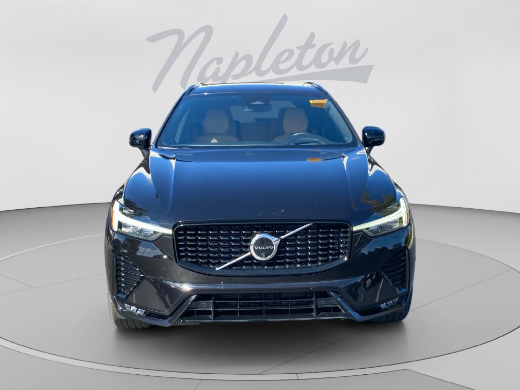 Used 2025 Volvo XC60 B5 Ultra w/ Protection Package Premier AWD/4WD image 9