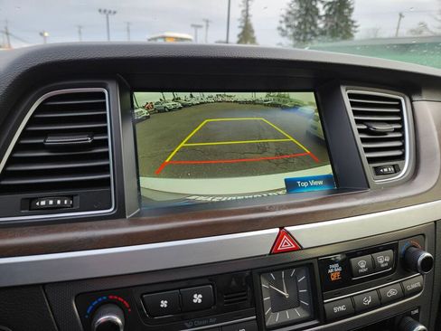 Used 2015 Hyundai Genesis 5.0 w/ Option Group 05 image 27