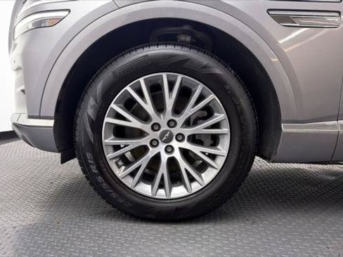 Used 2024 Genesis GV80 2.5T AWD/4WD image 43