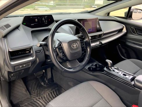 Certified 2023 Toyota Prius LE image 16