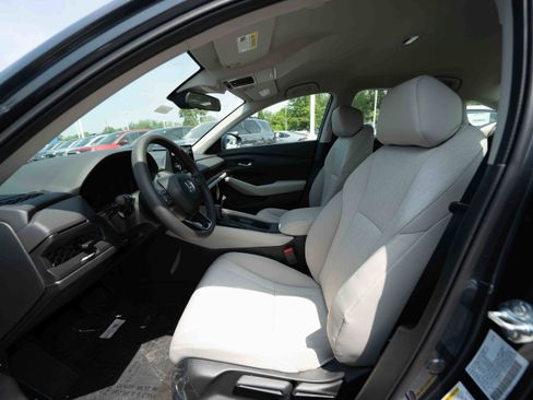 New 2025 Honda Accord LX image 9