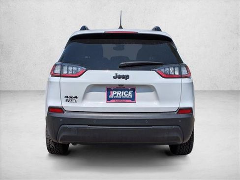 Used 2021 Jeep Cherokee Latitude Plus AWD/4WD image 6