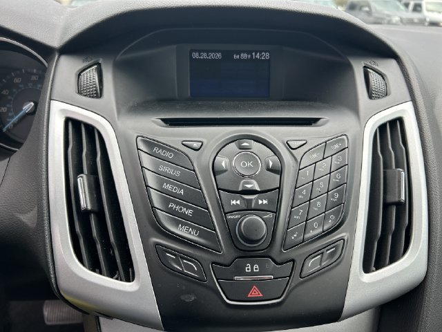 Used 2014 Ford Focus SE w/ SE Sport Package FWD image 24