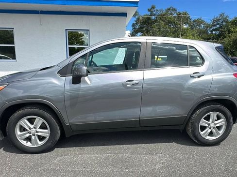 Used 2020 Chevrolet Trax LS FWD image 14