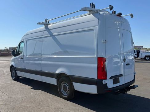Used 2023 Mercedes-Benz Sprinter 2500 image 5