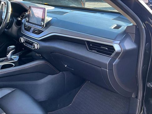 Used 2024 Nissan Altima 2.5 SR image 21