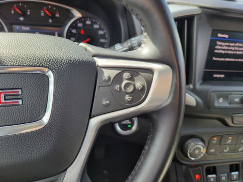 Used 2021 GMC Terrain SLE image 20