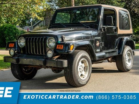 Used 2002 Jeep Wrangler Sahara AWD/4WD image 1