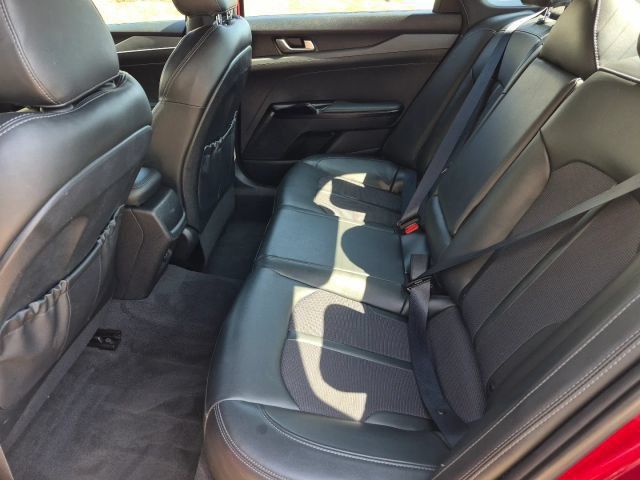 Used 2022 Kia K5 GT-Line FWD image 11
